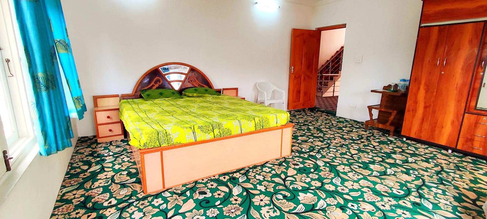 The Clover Inn ศรีนาการ์ ภายนอก รูปภาพ